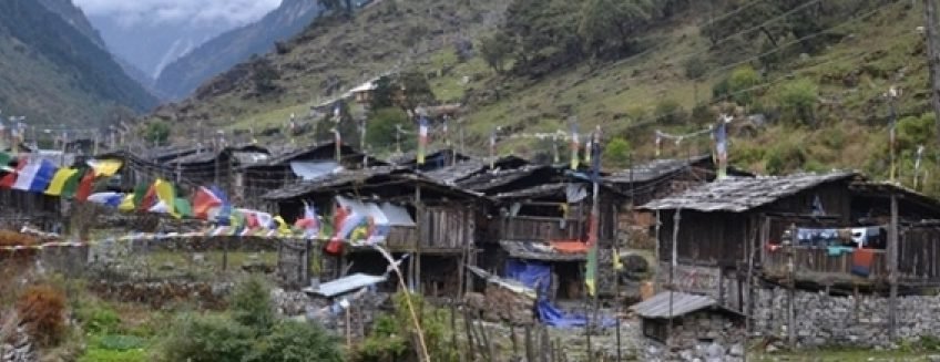 Lumba Sumba Pass Trek, 21 days Kanchenjunga Makalu Trek